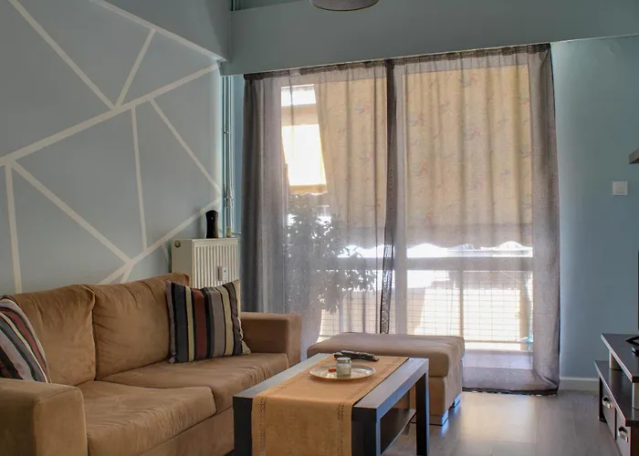 Modern Cozy In Downtown Athens